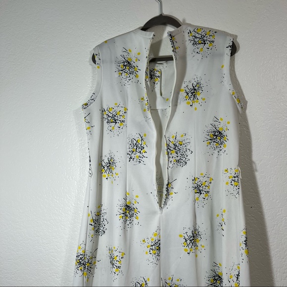 Vintage 60s 70s abstract floral shift dress. Size 16 - Picture 2 of 10